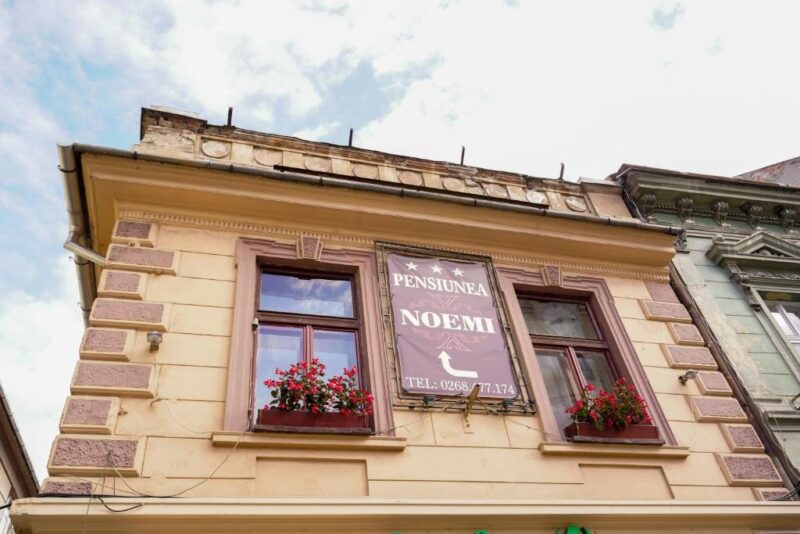 pensiunea-noemi-brasov.jpeg