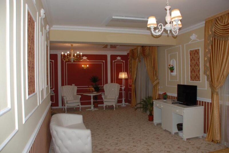 suita-deluxe-cu-cada-spa-conacul-din-ardeal-brasov.jpeg